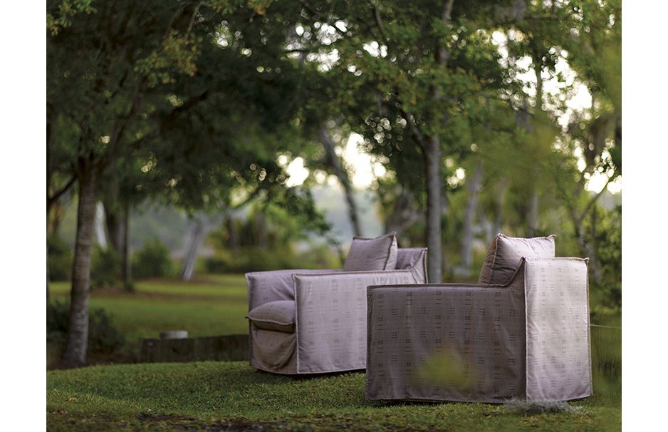 Agave Outdoor Swivel Chair